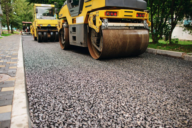Best Affordable Driveway Pavers  in Coralville, IA
